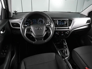 Седан Hyundai Solaris 2018 года, 1445000 рублей, Ростов-на-Дону