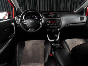 Хетчбэк Kia Ceed 2016 года, 989000 рублей, Тюмень