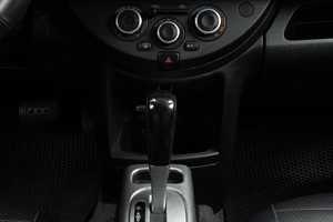 Хетчбэк Nissan Note 2010 года, 649000 рублей, Оренбург