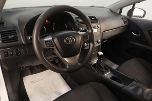 Седан Toyota Avensis 2009 года, 949000 рублей, Челябинск