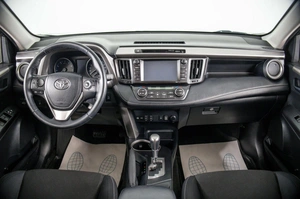 Внедорожник Toyota RAV4 2017 года, 2849000 рублей, Пермь