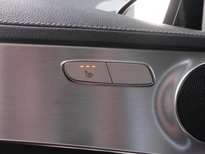Седан Mercedes-benz C-класс 2015 года, 2425000 рублей, Красный Пахарь