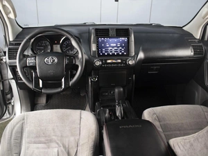 Внедорожник Toyota Land Cruiser Prado 2010 года, 2586000 рублей, Омск