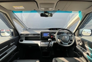 Минивэн Honda Stepwgn 2019 года, 1980000 рублей, Солонцы