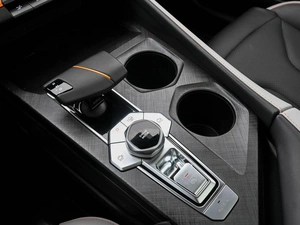 Лифтбек Changan UNI-V 2023 года, 2385000 рублей, Волгоград