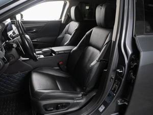 Седан Lexus ES 2021 года, 3977000 рублей, Тюмень