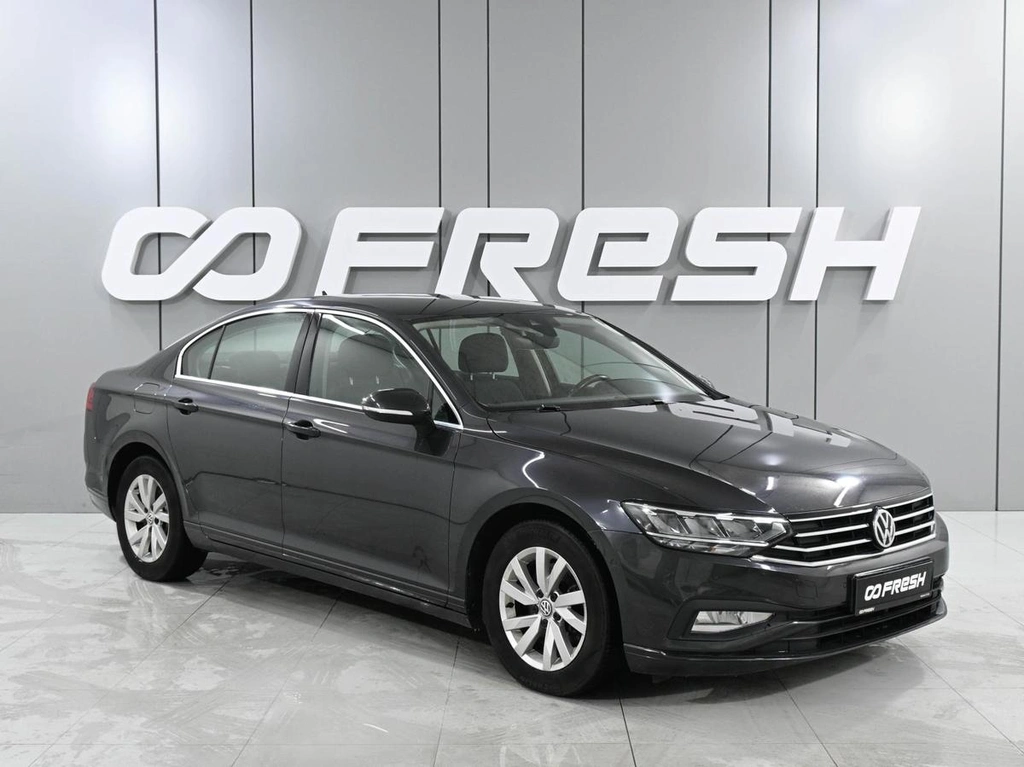 Седан Volkswagen Passat 2019 года, 3049000 рублей, Аксай