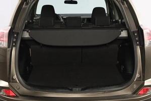Внедорожник Toyota RAV4 2016 года, 2499000 рублей, Новосибирск