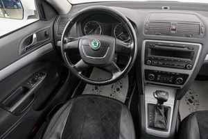 Лифтбек Skoda Octavia 2011 года, 899000 рублей, Красноярск