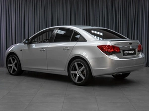 Седан Chevrolet Cruze 2012 года, 679000 рублей, Тюмень