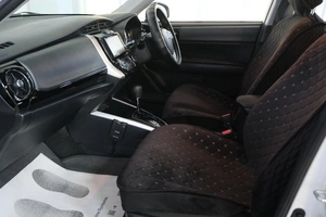 Универсал Toyota Corolla Fielder 2019 года, 1599000 рублей, Омск