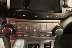 Внедорожник Toyota Highlander 2013 года, 1949000 рублей, Челябинск
