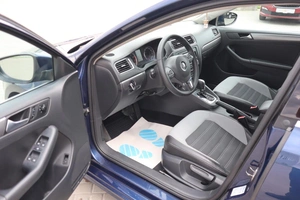Седан Volkswagen Jetta 2011 года, 1170000 рублей, Мирное