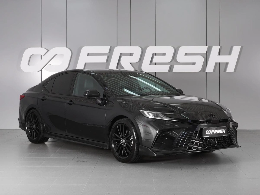 Седан Toyota Camry 2025 года, 3766000 рублей, Красный Пахарь