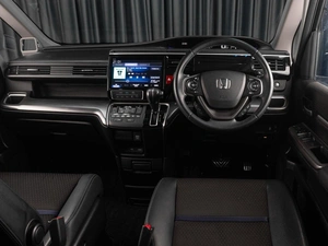 Минивэн Honda Stepwgn Spada 2021 года, 3049000 рублей, Тюмень