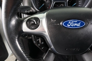 Хетчбэк Ford Focus 2012 года, 649000 рублей, Пермь