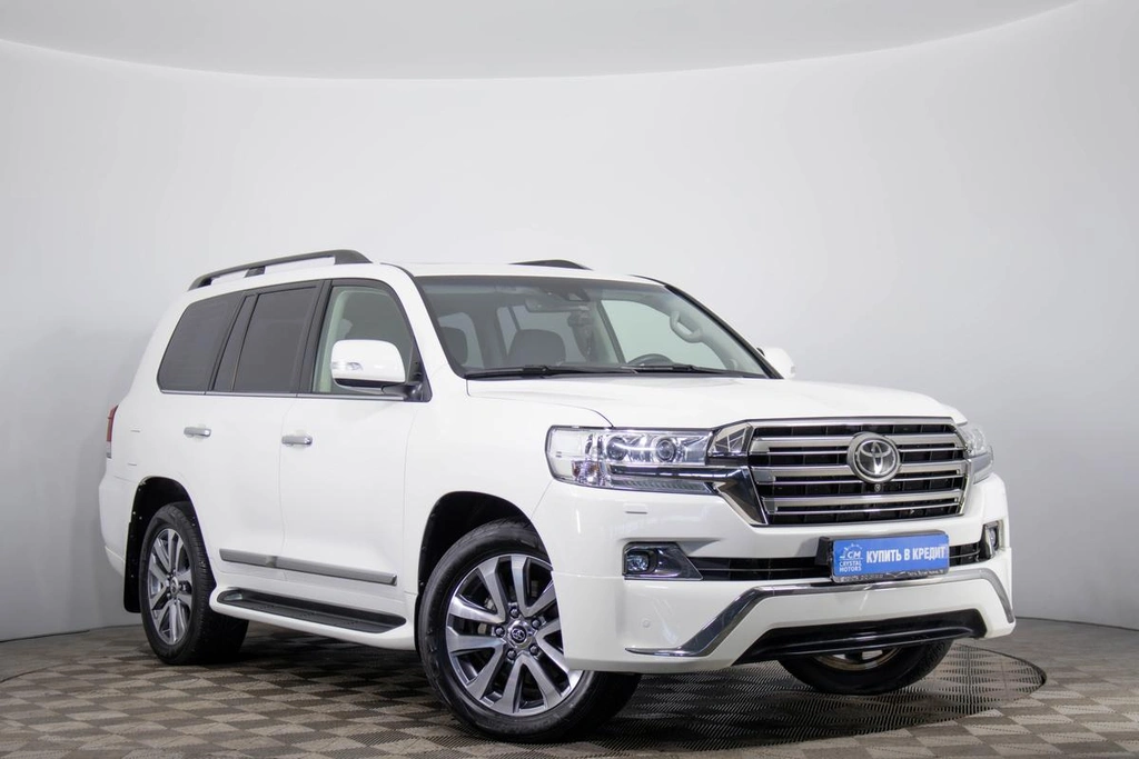 Внедорожник Toyota Land Cruiser 2017 года, 7300000 рублей, Пермь