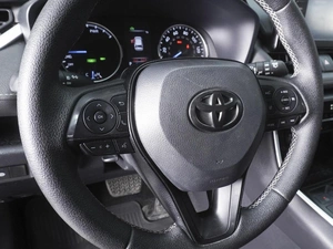 Внедорожник Toyota RAV4 2020 года, 3330000 рублей, Ростов-на-Дону