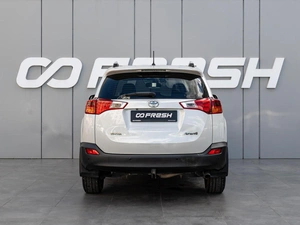 Внедорожник Toyota RAV4 2015 года, 1990000 рублей, Краснодар