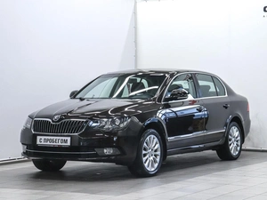 Лифтбек Skoda Superb 2014 года, 1299000 рублей, Красноярск