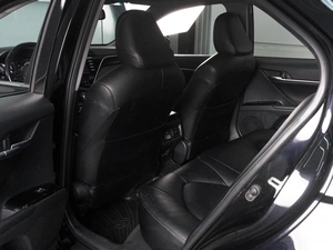 Седан Toyota Camry 2019 года, 2599000 рублей, Красный Пахарь