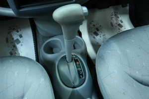 Хетчбэк Toyota Vitz 2000 года, 349000 рублей, Омск