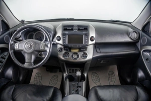 Внедорожник Toyota RAV4 2011 года, 1399000 рублей, Пермь