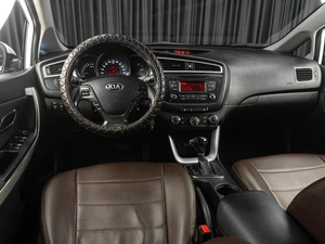 Хетчбэк Kia Ceed 2018 года, 1395000 рублей, Тюмень
