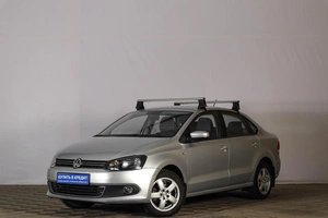Седан Volkswagen Polo 2013 года, 1019000 рублей, Тюмень