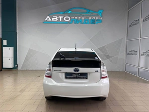Лифтбек Toyota Prius 2011 года, 999000 рублей, Красноярск