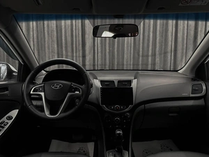 Седан Hyundai Solaris 2015 года, 945000 рублей, Красноярск