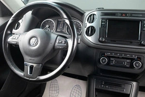 Внедорожник Volkswagen Tiguan 2012 года, 1499000 рублей, Оренбург