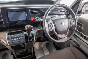 Минивэн Honda Stepwgn 2016 года, 1939000 рублей, Барнаул