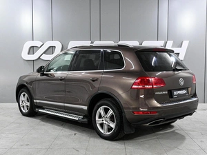 Внедорожник Volkswagen Touareg 2011 года, 1949000 рублей, Ростов-на-Дону