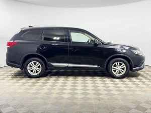 Внедорожник Mitsubishi Outlander 2019 года, 1895200 рублей, Казань