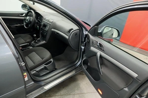 Хэтчбек Skoda Octavia 2011 года, 900000 рублей, Курск