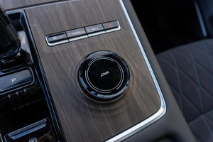 Внедорожник Geely Monjaro 2025 года, 4349000 рублей, Саратов