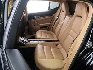 Лифтбек Porsche Panamera 4 2013 года, 2889000 рублей, Тюмень