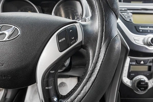 Седан Hyundai Avante 2011 года, 949000 рублей, Барнаул