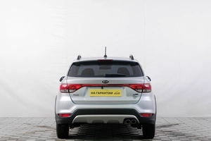 Хетчбэк Kia Rio X-Line 2018 года, 1349000 рублей, Кемерово