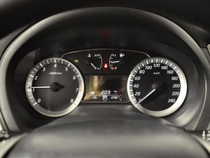 Хетчбэк Nissan Tiida 2015 года, 997900 рублей, Казань