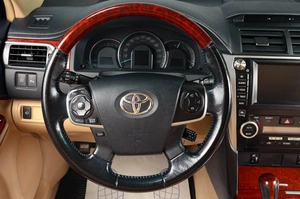 Седан Toyota Camry 2012 года, 1779000 рублей, Тюмень