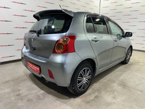 Хетчбэк Toyota Vitz 2006 года, 499000 рублей, Красноярск