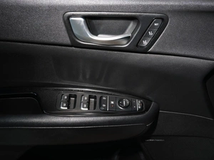 Седан Kia Optima 2016 года, 1548000 рублей, Тверь