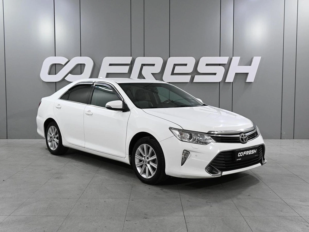 Седан Toyota Camry 2014 года, 1999000 рублей, Ростов-на-Дону