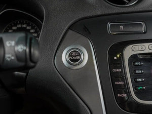 Седан Ford Mondeo 2012 года, 839000 рублей, Воронеж