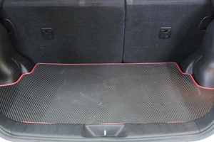 Внедорожник Nissan Juke 2013 года, 1299000 рублей, Омск