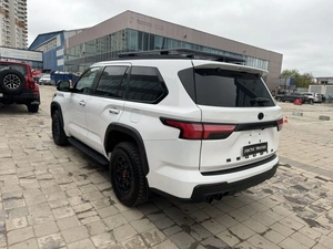 Внедорожник Toyota Sequoia 2025 года, 15000000 рублей, Новоивановское