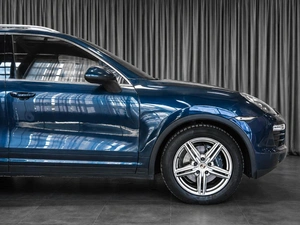 Внедорожник Porsche Cayenne 2012 года, 2300000 рублей, Тюмень