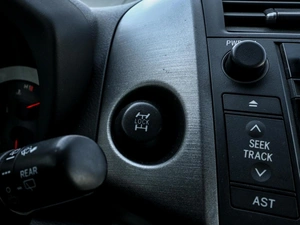 Внедорожник Toyota RAV4 2012 года, 1599000 рублей, Волгоград